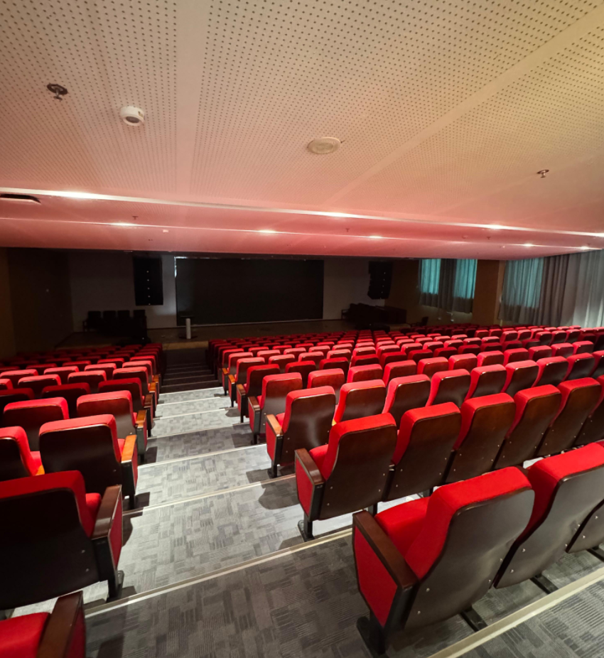 聲動校園，視聽無界——小學(xué)“影院級”多功能報(bào)告廳建設(shè)方案